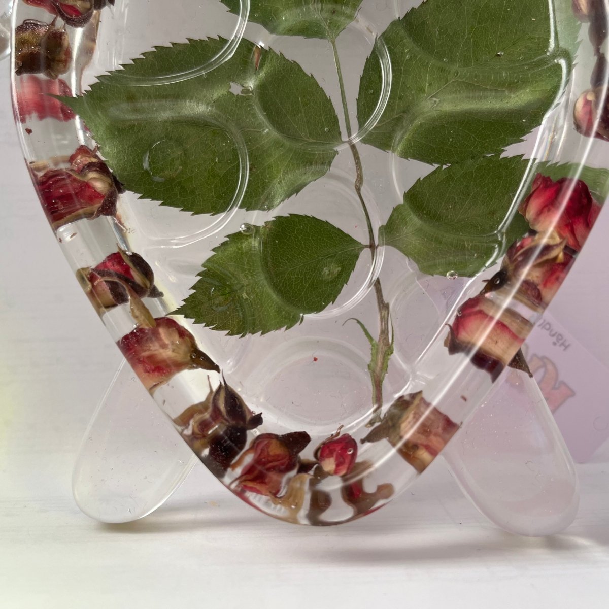 SKILPADDE pyntebrett - ekte roser - Interiør KNASK