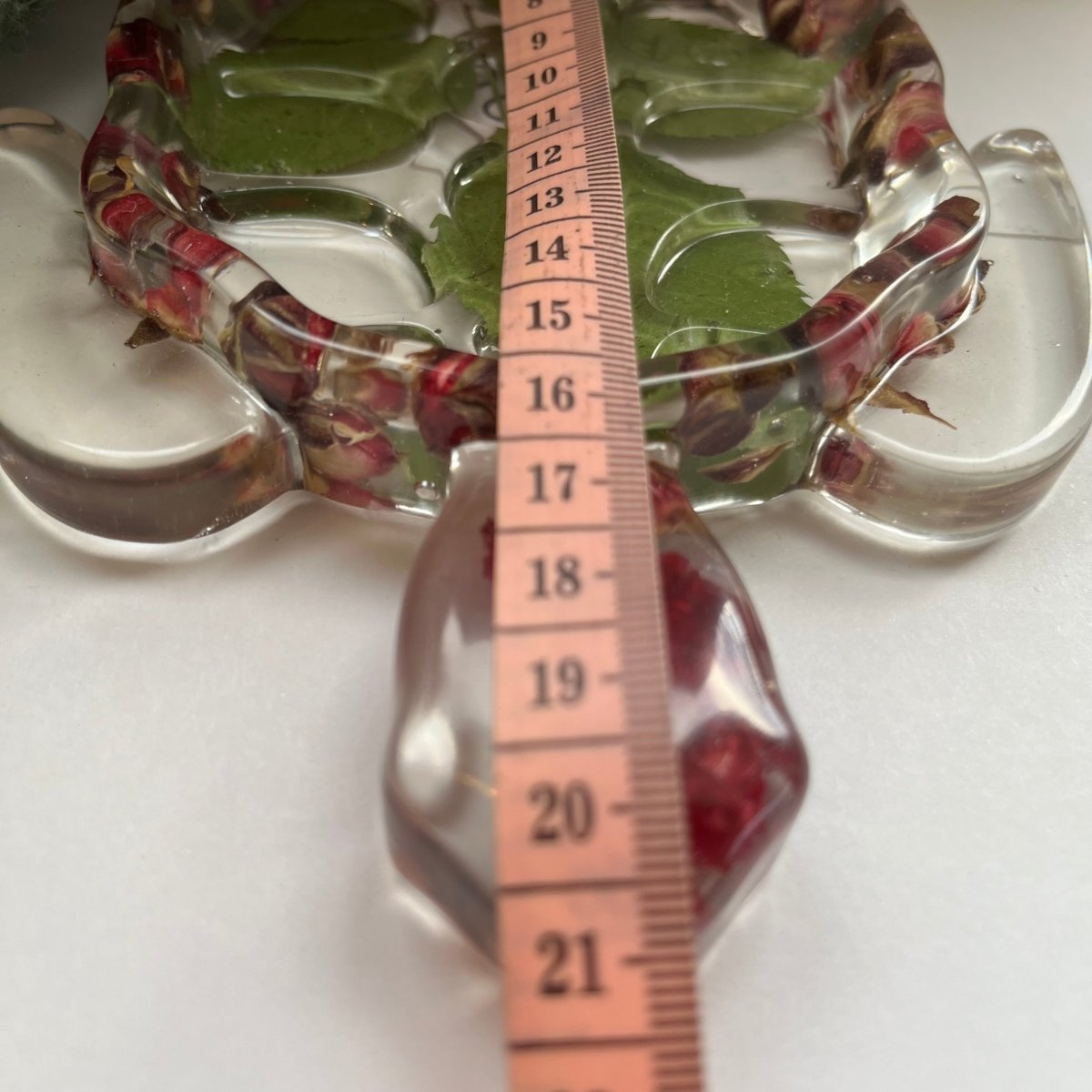 SKILPADDE pyntebrett - ekte roser - Interiør KNASK