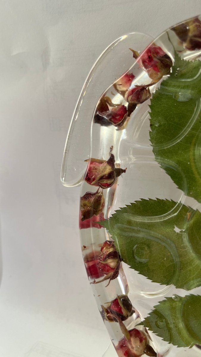 SKILPADDE pyntebrett - ekte roser - Interiør KNASK