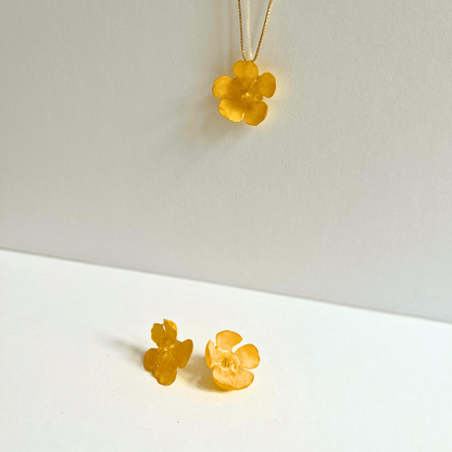 SMØRBLOMST blomstersmykke 3D, sølv ørestift med lås, ekte tørket blomst - Øredobber KNASK