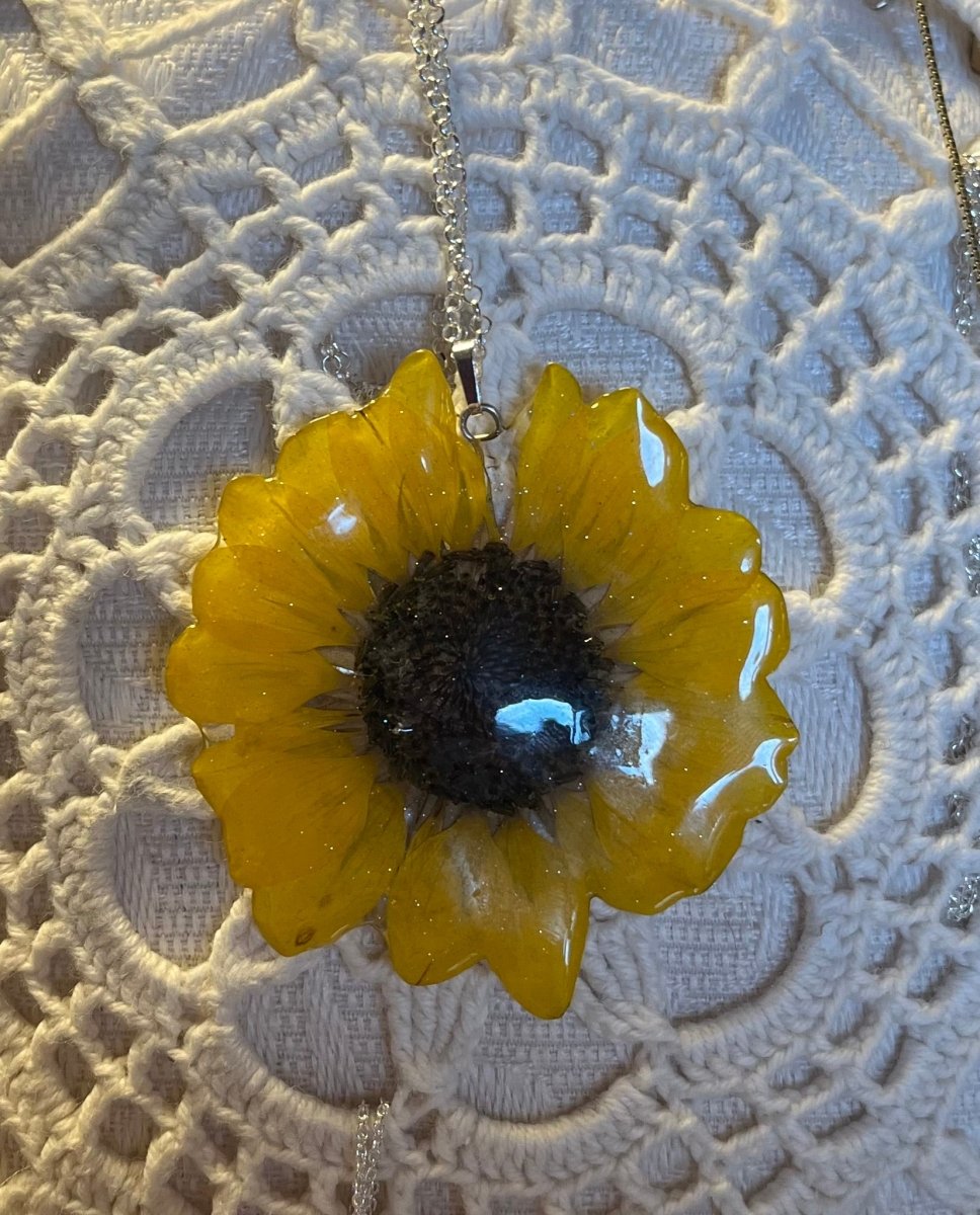 SOLSIKKE blomstersmykke av ekte tørket blomst, 925 sølvkjede - Smykke KNASK