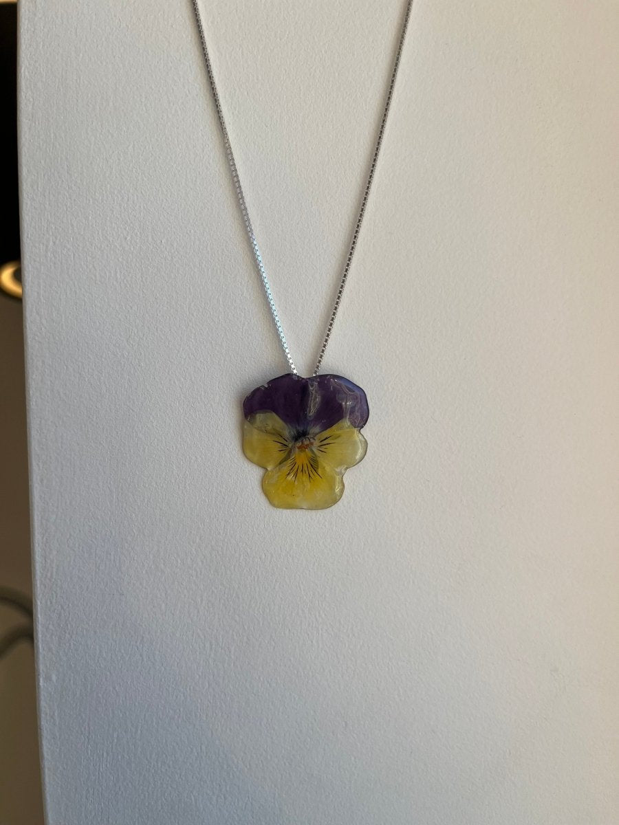 VILLA FIOL smykke - ekte tørket stemorsblomst - Smykke KNASK