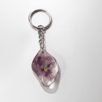 VIOLETTA nøkkelring - ekte tørket BLOMST - Interiør KNASK